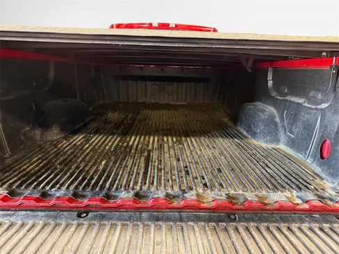 Used 2011 Chevrolet Silverado 1500 LT w/ Chrome Essentials Package image 22