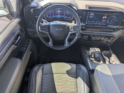 Used 2023 Chevrolet Silverado 1500 ZR2 w/ Technology Package image 15