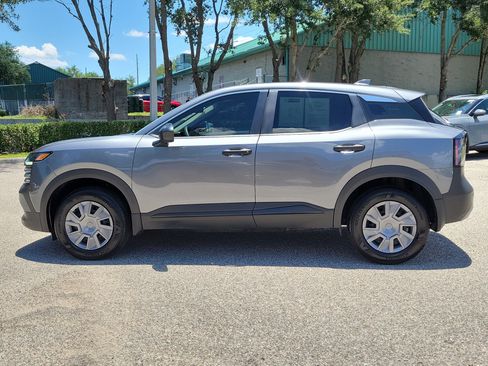 Certified 2025 Nissan Kicks S FWD image 9