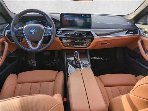 Used 2023 BMW 530e w/ Premium Package RWD image 19