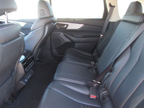 Certified 2023 Acura MDX FWD w/ Technology Package image 16