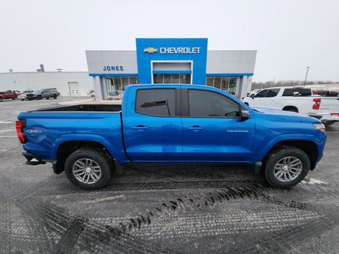 Used 2023 Chevrolet Colorado LT w/ LT Convenience Package II image 6