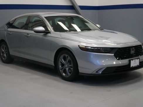 Used 2024 Honda Accord EX image 9