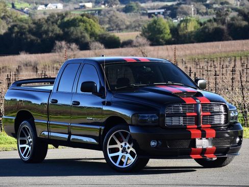 Used 2005 Dodge Ram 1500 Truck 2WD Quad Cab image 1