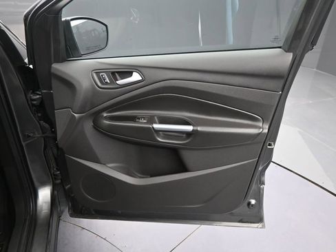 Used 2015 Ford Escape Titanium w/ Equipment Group 301A AWD/4WD image 36