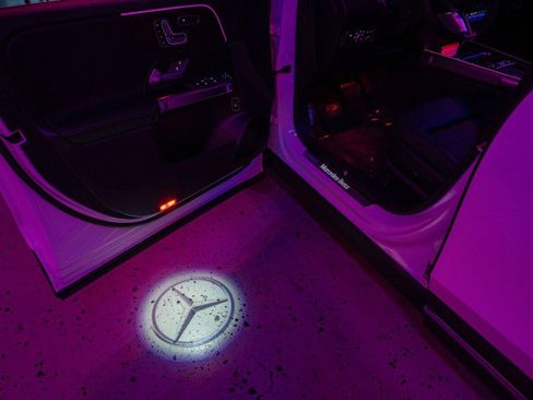 Used 2025 Mercedes-Benz GLB 250 image 12