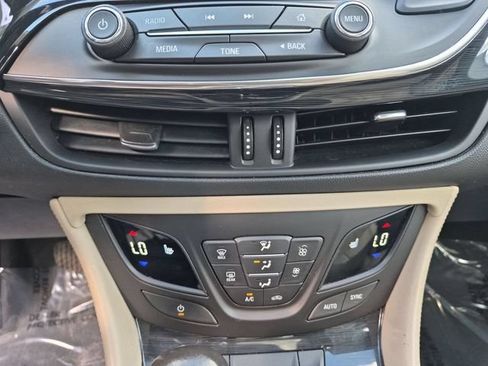 Used 2017 Buick Envision Essence FWD image 23