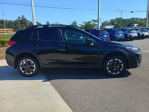 Certified 2023 Subaru Crosstrek 2.0i Premium image 4