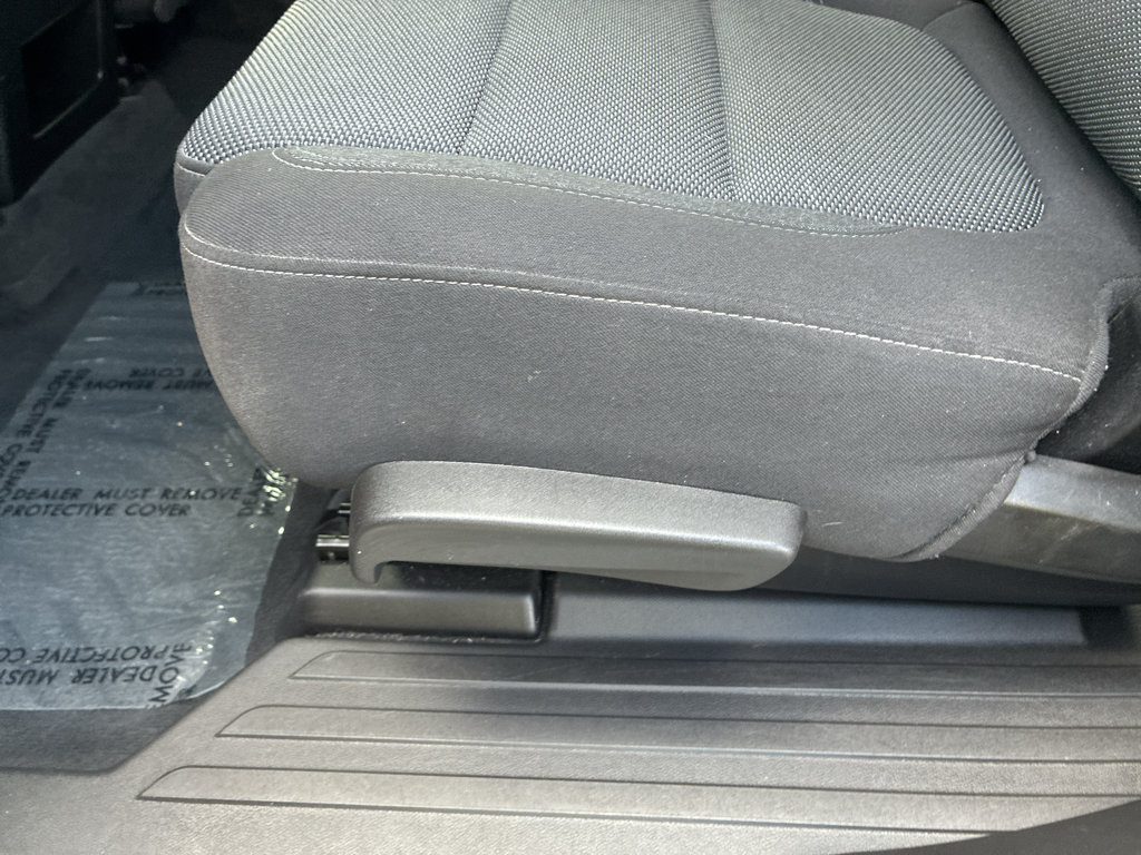 Used 2022 Chevrolet Traverse LT AWD/4WD image 46