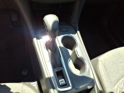 Used 2023 Chevrolet Equinox LT AWD/4WD image 21