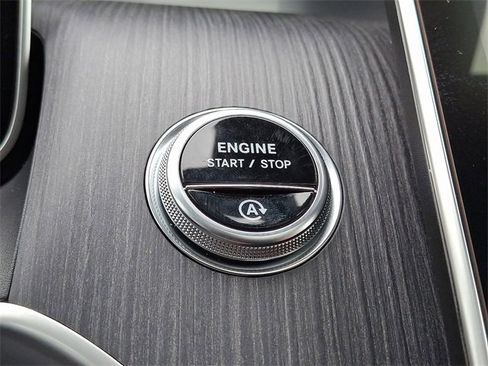 Certified 2024 Mercedes-Benz GLC 43 AMG 4MATIC image 24