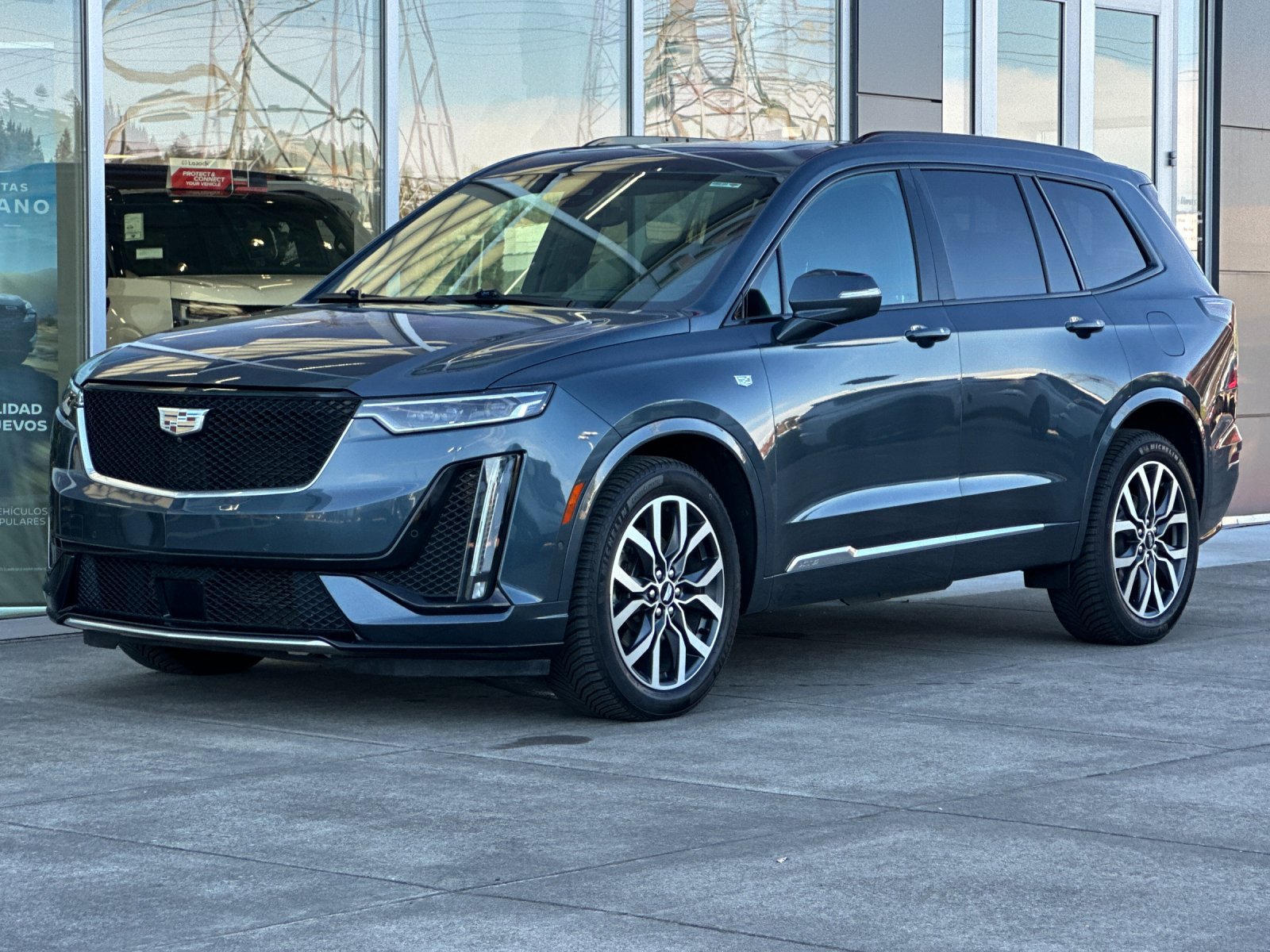 Used 2021 Cadillac XT6 Sport w/ Platinum Package AWD/4WD image 8