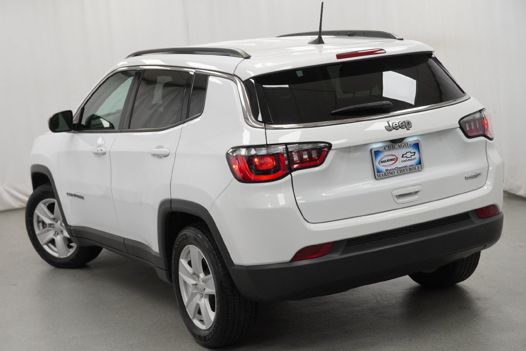 Used 2022 Jeep Compass Latitude FWD image 15