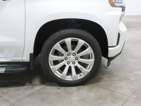Used 2019 Chevrolet Silverado 1500 High Country w/ Technology Package AWD/4WD image 63