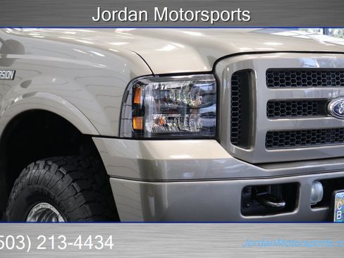 Used 2005 Ford Excursion Limited image 13