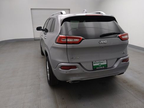 Used 2017 Jeep Cherokee Overland w/ Technology Group image 6