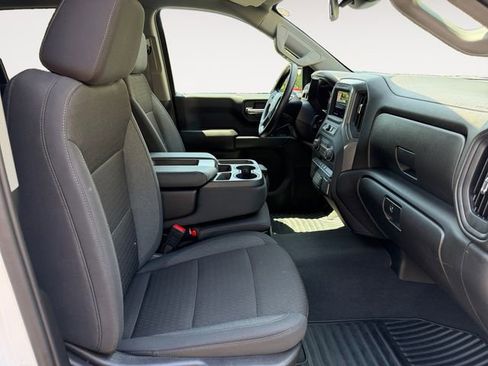 Used 2026 Chevrolet Silverado 1500 Custom AWD/4WD image 15
