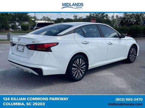 Used 2024 Nissan Altima 2.5 SV FWD image 6