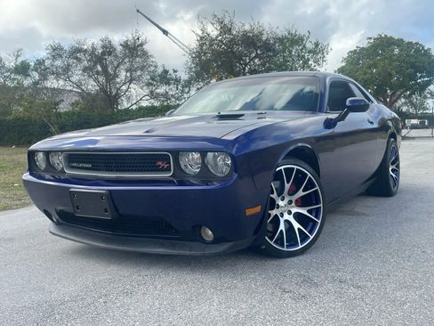 Used 2013 Dodge Challenger R/T w/ Sound Group II image 3