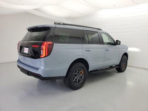 Used 2025 Ford Expedition Tremor AWD/4WD image 5
