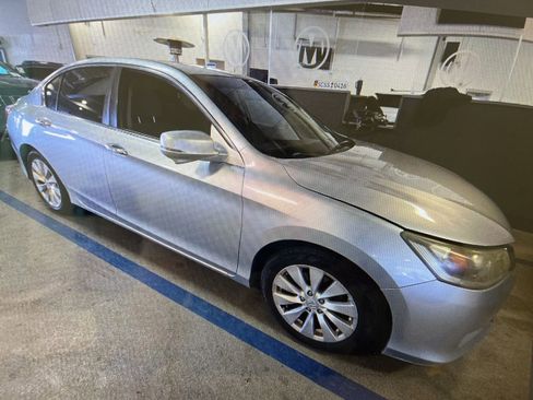 Used 2013 Honda Accord EX image 15