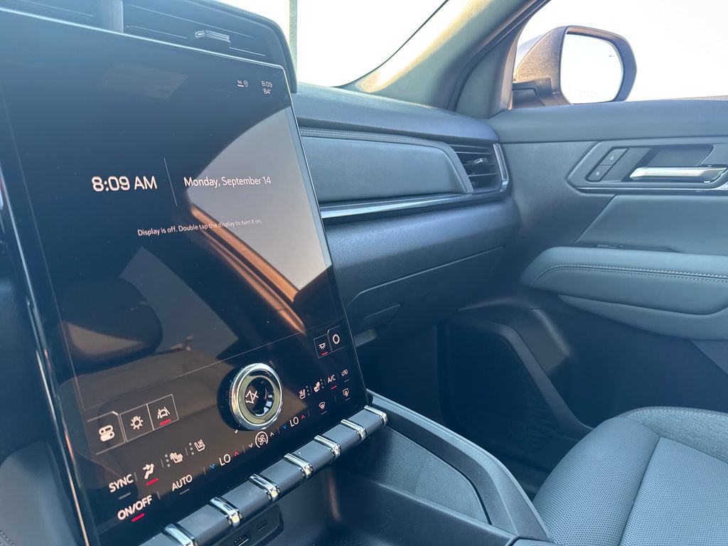 New 2027 GMC Terrain AT4 w/ Convenience Package III AWD/4WD image 19