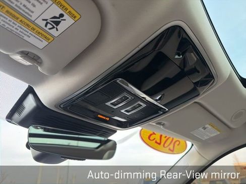 Used 2023 Land Rover Range Rover Velar R-Dynamic S image 42