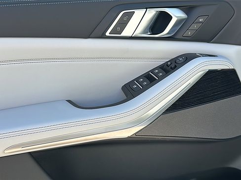 New 2026 BMW X5 xDrive40i w/ M Sport Package image 13