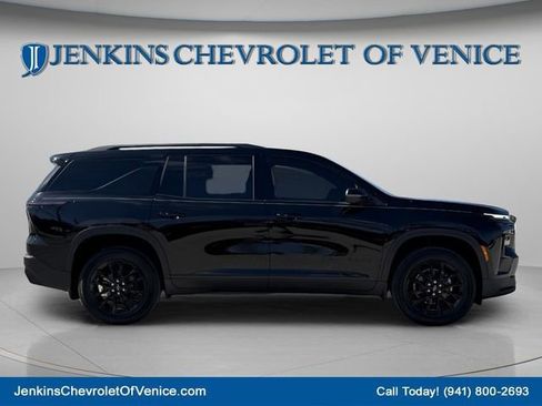 New 2026 Chevrolet Traverse LT w/ Midnight/Sport Edition FWD image 3