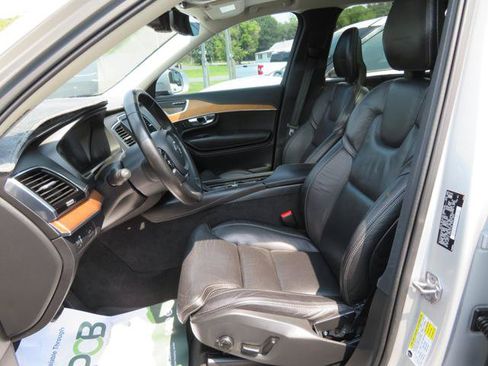 Used 2017 Volvo XC90 T6 Inscription w/ Vision Package AWD/4WD image 4