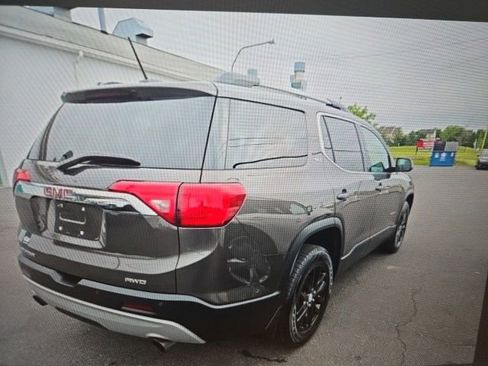 Used 2019 GMC Acadia SLT AWD/4WD image 4