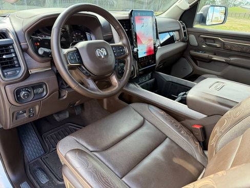 Used 2025 RAM 1500 Limited image 11