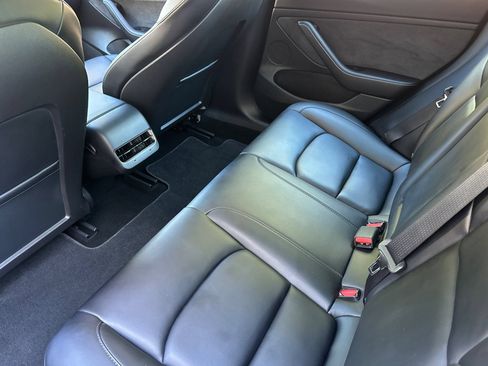 Used 2022 Tesla Model 3 Long Range AWD/4WD image 12
