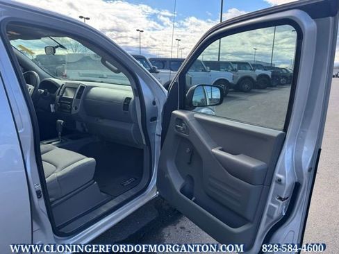 Used 2019 Nissan Frontier S image 17