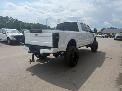 Used 2022 Ford F250 Lariat w/ Lariat Ultimate Package AWD/4WD image 4