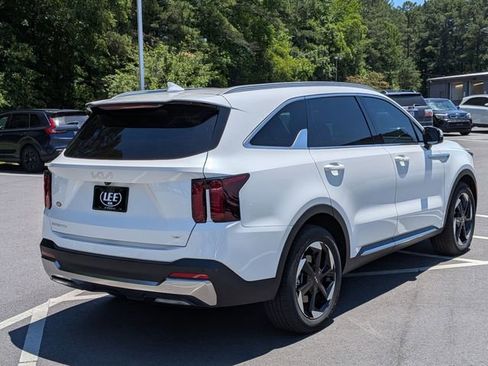 Used 2025 Kia Sorento EX w/ EX Panoramic Sunroof Package FWD image 3