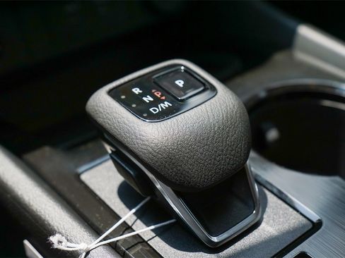 New 2024 Nissan Rogue SV w/ SV Premium Package image 13