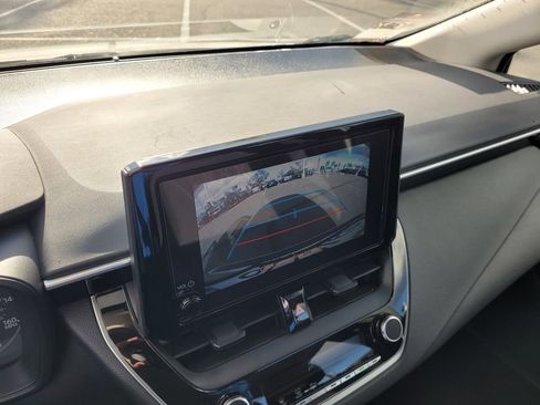 Used 2024 Toyota Corolla LE FWD image 14