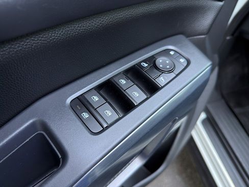 Used 2024 Nissan Pathfinder Rock Creek AWD/4WD image 18