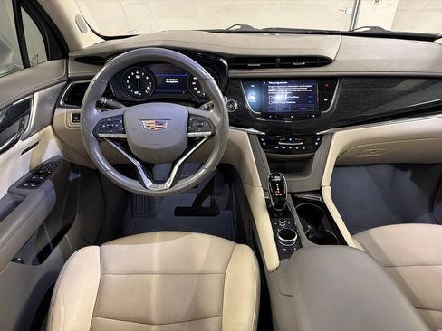 Used 2020 Cadillac XT6 Premium Luxury AWD/4WD image 8