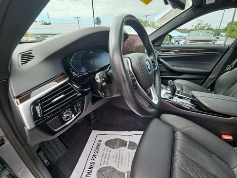 Used 2023 BMW 530e xDrive AWD/4WD image 12