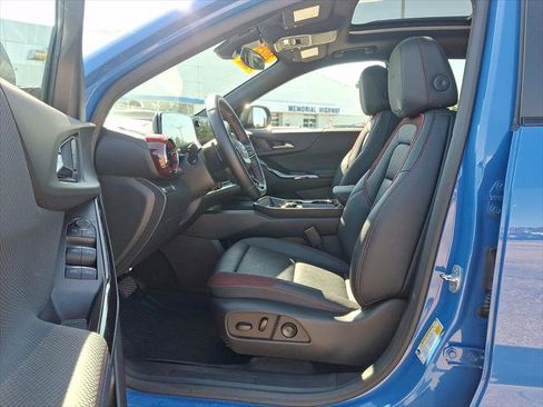 Used 2025 Chevrolet Equinox RS AWD/4WD image 16