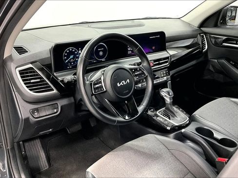 Used 2024 Kia Seltos X-Line AWD/4WD image 16
