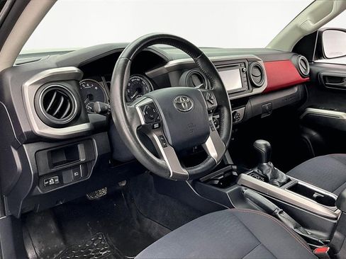 Used 2019 Toyota Tacoma SR5 image 14