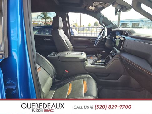 Used 2022 GMC Sierra 1500 AT4 w/ AT4 Premium Package image 13