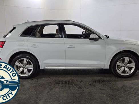 Used 2019 Audi Q5 2.0T Premium Plus w/ Premium Plus Package image 8