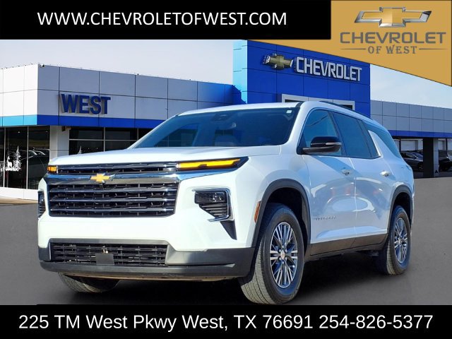 Used 2026 Chevrolet Traverse LT FWD image 1