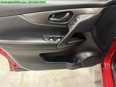 Used 2017 Nissan Rogue Sport S w/ S Appearance Package AWD/4WD image 27