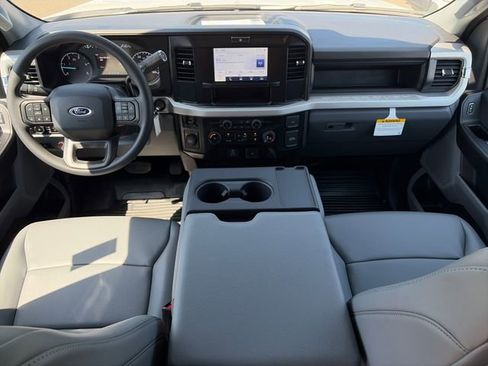 New 2026 Ford F550 4x4 Crew Cab image 9