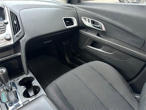 Used 2017 Chevrolet Equinox LS image 15